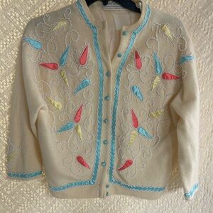Vintage Ivory Embroidered Button-Front Cardigan with Pastel Accents